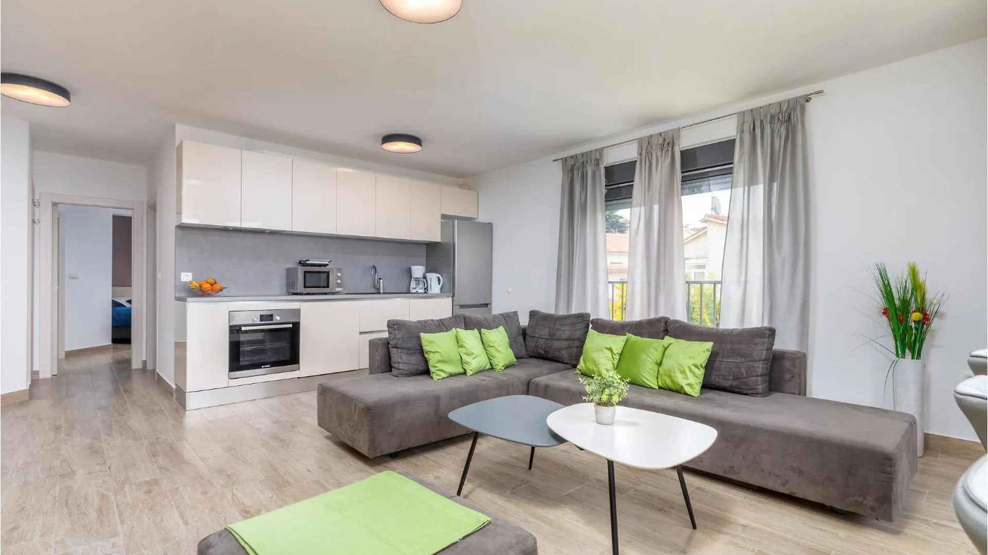 3 Bedroom Amazing Apartment In Pjescana Uvala