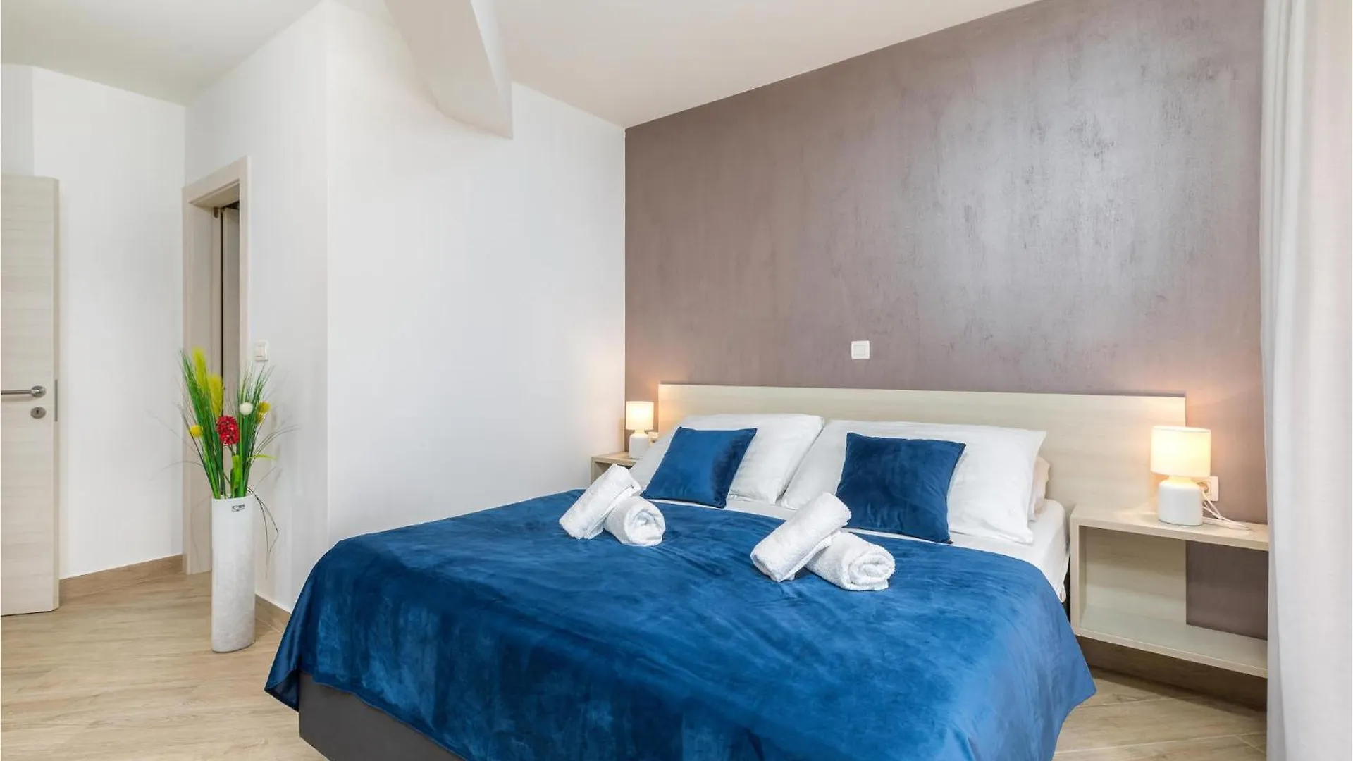 3 Bedroom Amazing Apartment In Pjescana Uvala