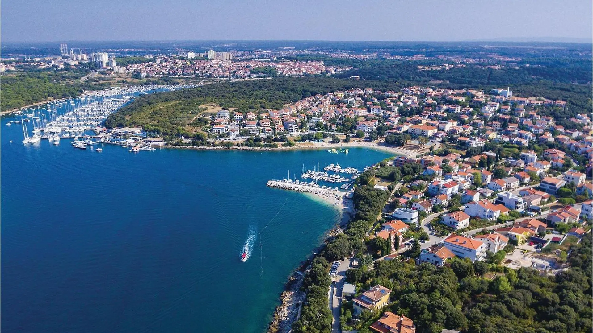 3 Bedroom Amazing Apartment In Pjescana Uvala